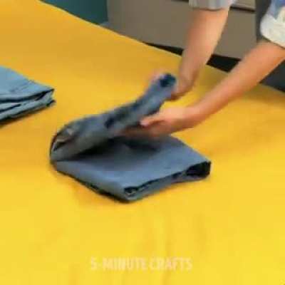 5-minute crafts at it again, this time ruining jeans