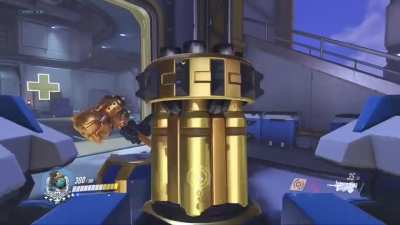 The new Raynhardt skin does something unique to his helmet on his Heroic highlight intro and when he pulls his shield out!