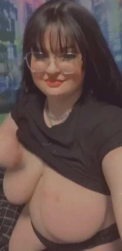 Old vid :3 still find it cute
