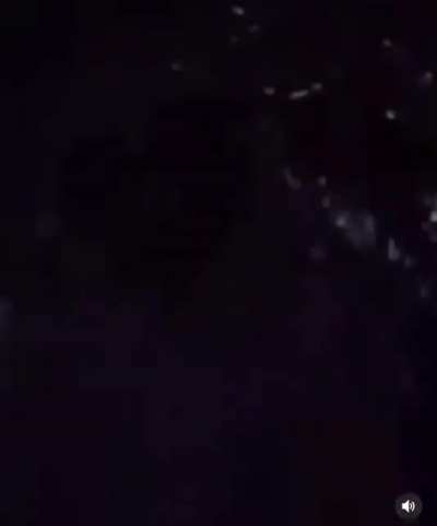 👀
