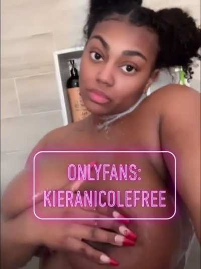 Kiera Nicole Showing Them Big Tits‼<wbr>️❤️🤤💦<wbr>😋