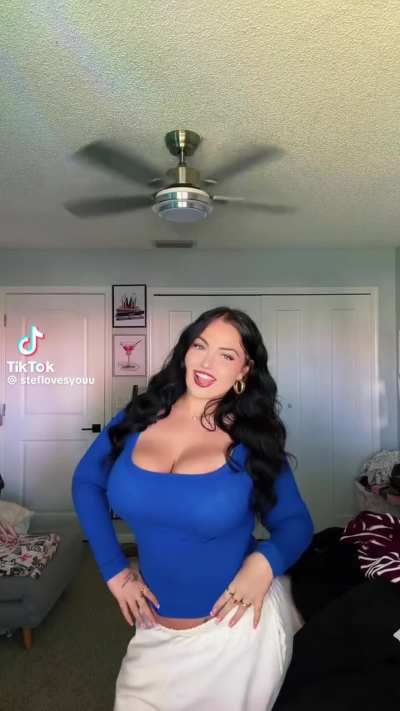 @steflovesyouu
