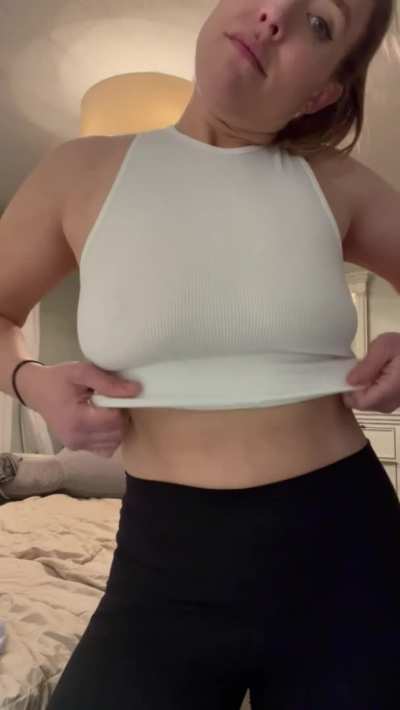 Let’s all appreciate a classic, no-frills Titty [drop]
