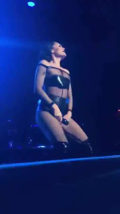 Hot Outfit 🔥