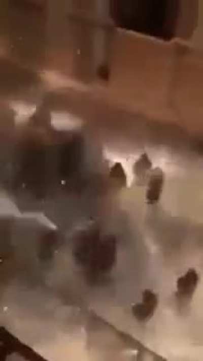 中 国 内 战