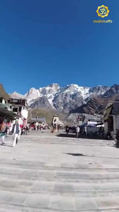 Beautiful 360 degree view of Kedarnath temple