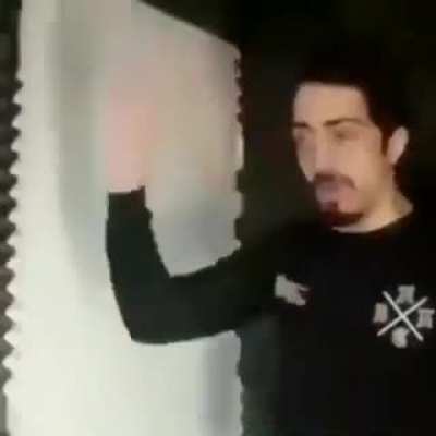 Tenho que trabalhar 😡😡