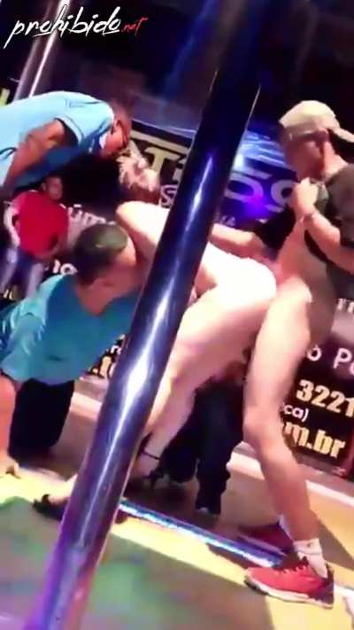 Gangbang at a Brazilian Stripclub❣️