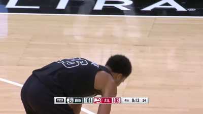 [Highlight] Dinwiddie takes it to the rack against Okongwu, slams it home but commits a technical foul