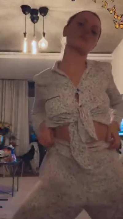 Dance dance
