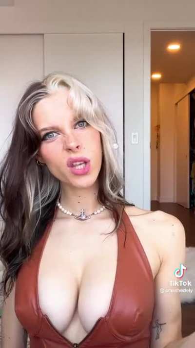 Tits & Freckles