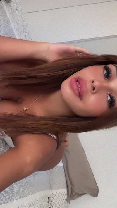 Latina face