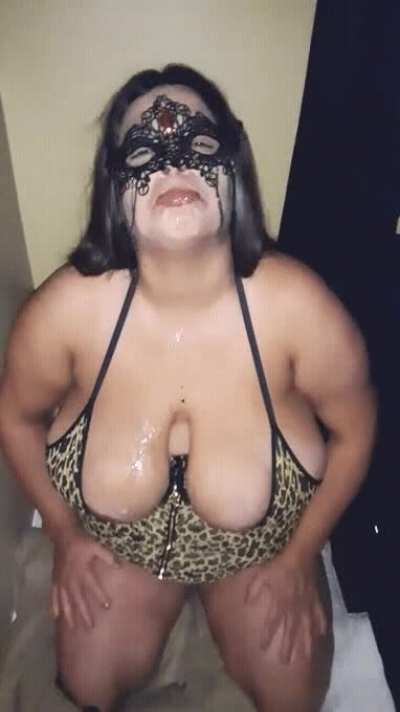 If my face and tits aren't dripping with cum and spit by the time you've left my glory<wbr>hole.<wbr>..the<wbr>n I didn't do my job! 💯