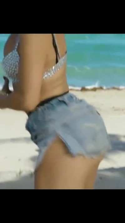 shake that mommy