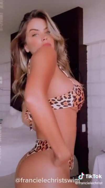 Franciele Christ (@fra<wbr>nciel<wbr>echri<wbr>st)