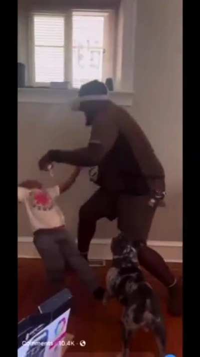 Father unknowingly hits his own son playing VR