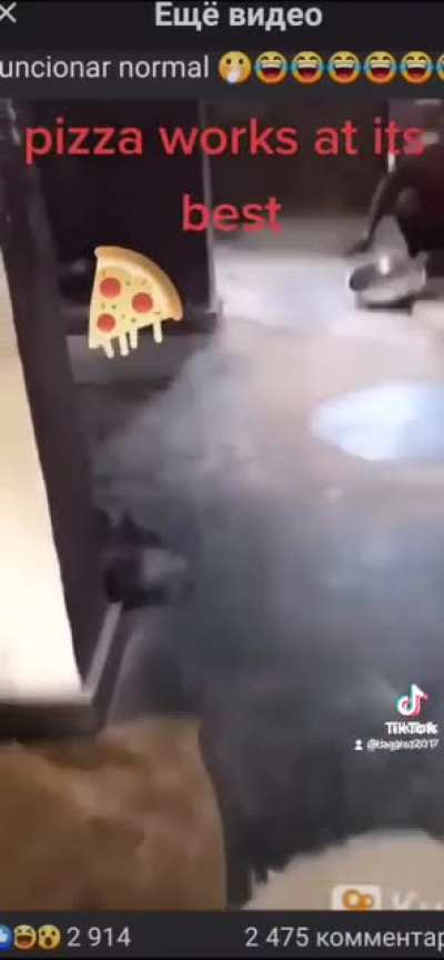 Who wants pizza?