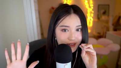 Kimi giving you a countdown