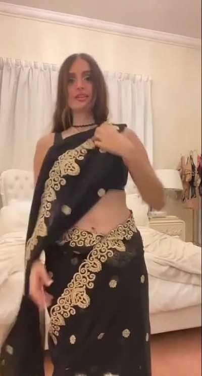 Slut is now a follower (lana<wbr>roseh<wbr>otsce<wbr>nes)