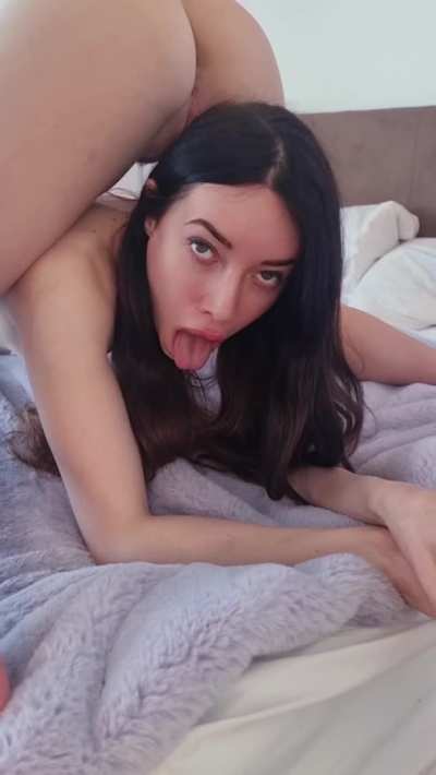 Stacked up and ready for your cock baby! Wanna fuck me & my sister ass to mouth? 🤤 (yes, real sisters!)