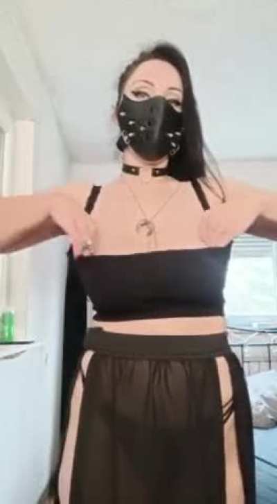 Hopefully goth milfs drop(ish) reveal can make you hard (OC)