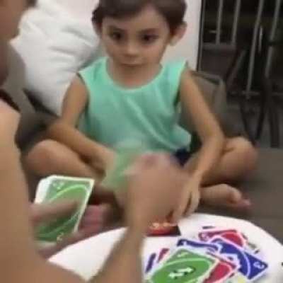 Essa é a batalha do renan contra um inscrito, o renan é o que tá com muitas cartas :)