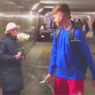 Small act of Kindness Can Make Someone’s day
