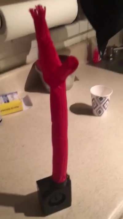 this video my mom sent me of her trying out a gift i bought her makes me smile/laugh endlessly
