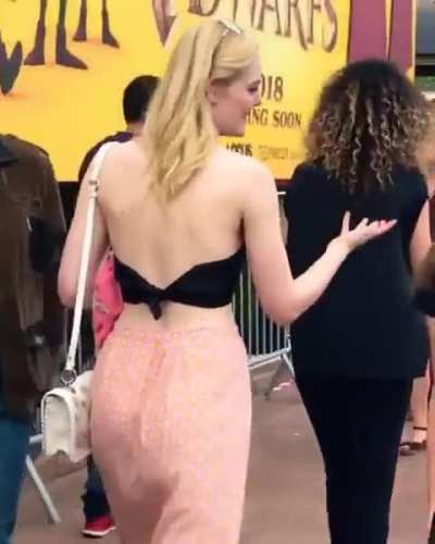 Elle Fanning - from behind