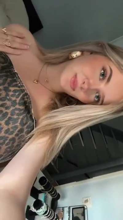 Dewi🤤