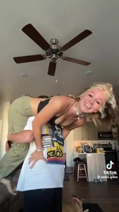 sadie.giles - I can’t get enough of this trend - cute soles