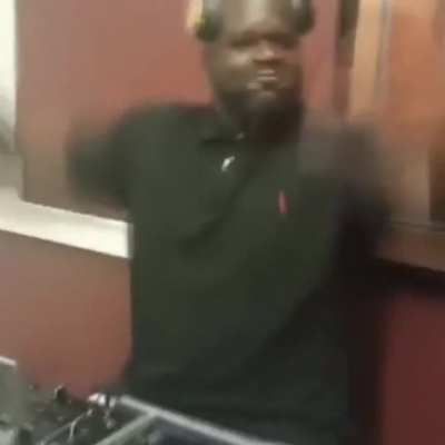 Shaq knows what the jams are