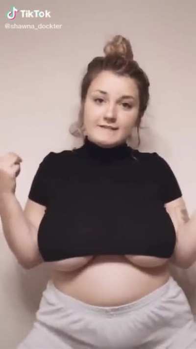 Under Melons (. Y .)