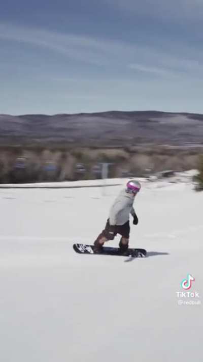 Nice job capturing this with steady hands