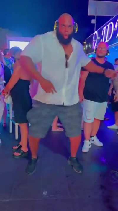 This dudes knocks your drink what do you do