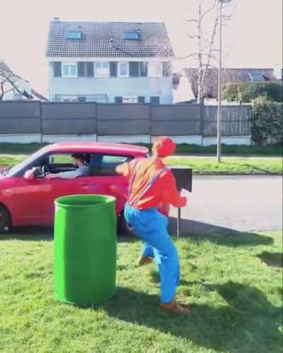 Mario Escapes - I found this little gem of a video today. I legit LOLed