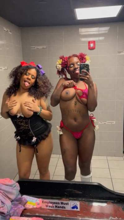 Wanna sext us? Wanna get to know us more personally and intimately? Now you can!!!!Your favorite girls are now on SextP<wbr>anthe<wbr>r.com<wbr>! *Our links are in the comments 😘😘*