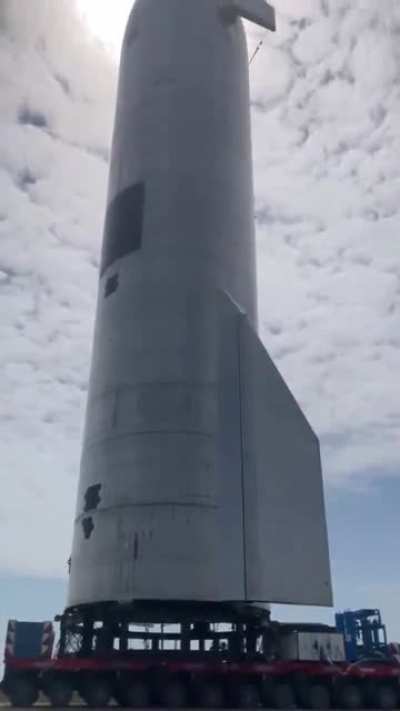 Длина корабля Starship (второй ступе<wbr>ни) — 50 метров