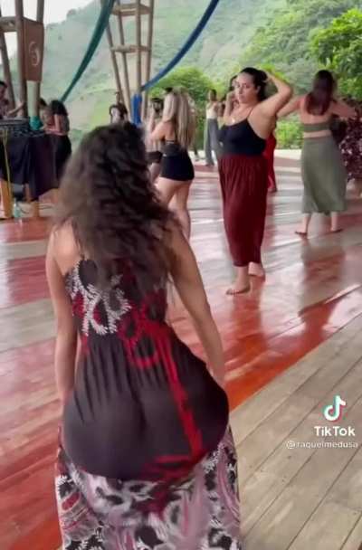 That’s one hefty ass under there