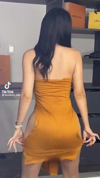 Bombon_ady