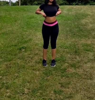 Flashing my tits in public makes me nervous but it also makes me wet (oc drop)