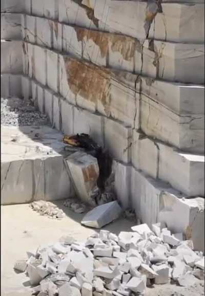 At first I thought I was looking at some bricks and pebbles…