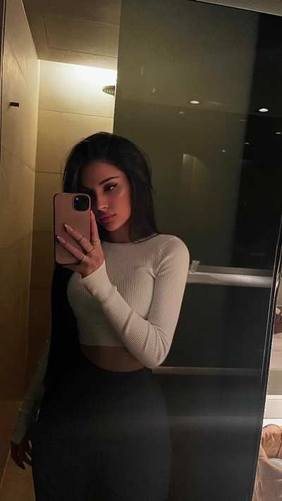 Leyla [@leyla1na]
