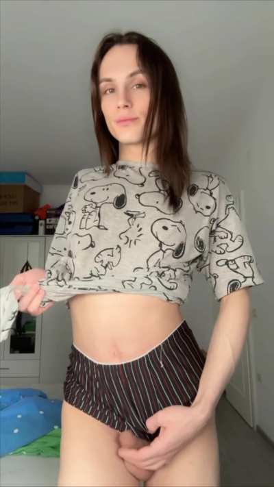 My first time posting nudes. How do I look?