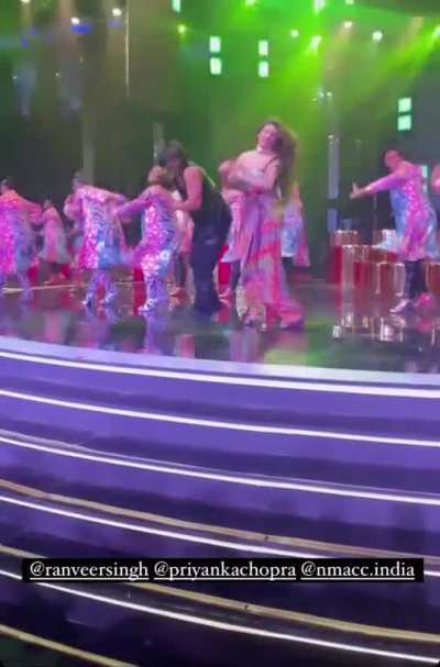 A full video of Ranveer Singh and Priyanka Chopra shaking a leg to gallan goodiyaan at NMACC event.