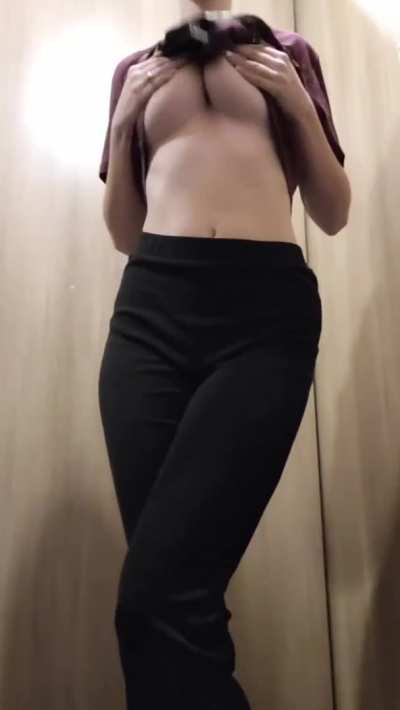 Got horny at the mall so here's my tits in the dressing room💋 OC