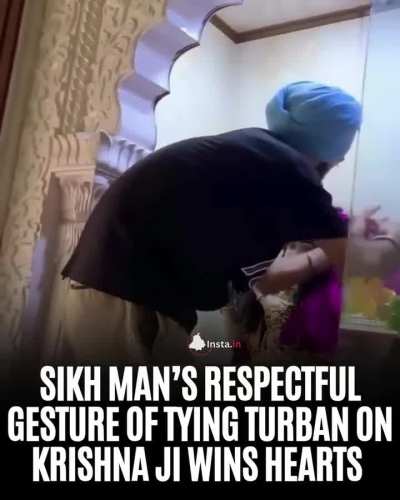 A recent video of a Sikh man respectfully tying a turban around the head of a Bhagwan Shree Krishna idol has gone viral and won many hearts. Jai Shree Krishna