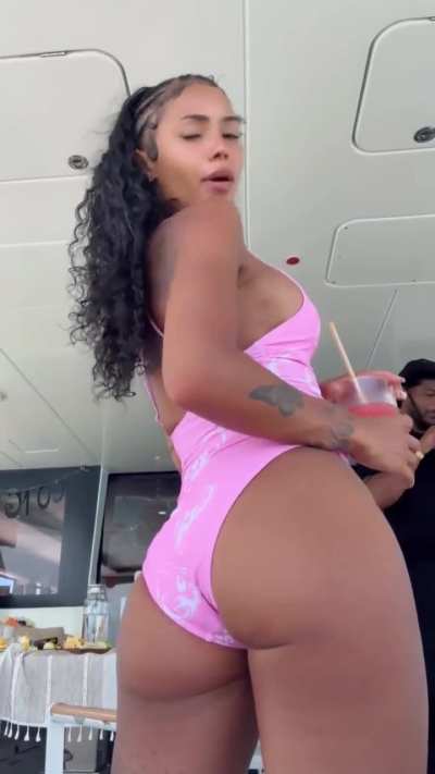 🍑🤤
