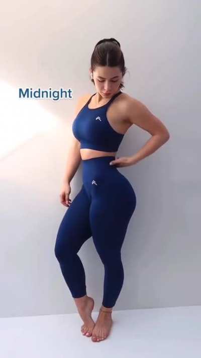 Damn Karina! those proportions tho..