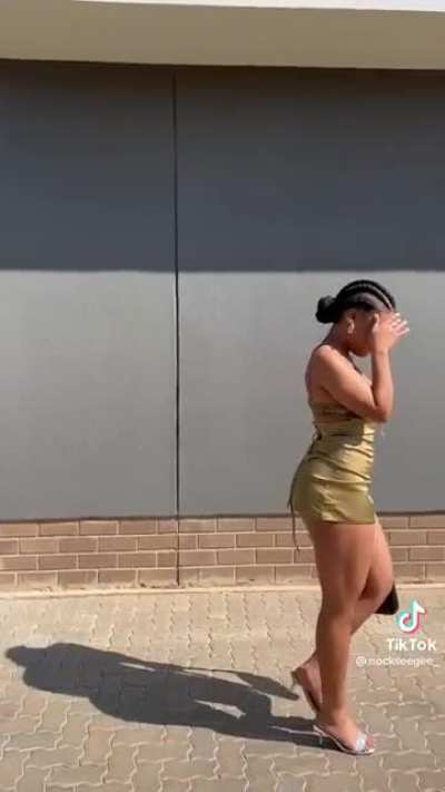 >>>>